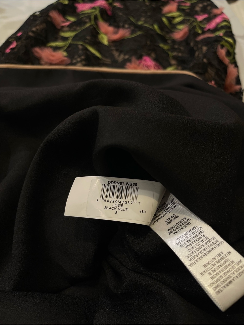 DRESS THE POPULATION Josie Floral Appliqué Sleeveless Gown In Black Multi Size S - Picture 12 of 17